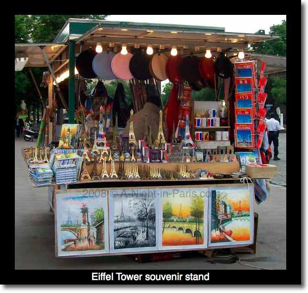 Shopping on a budget in Paris (Eiffel Tower Souvenir Stand) (image)